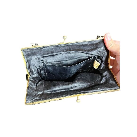 Vintage Beaded Handbag Black Beads Over Tapestry Kiss‎ Lock Clasp Single Handle - Picture 7 of 10
